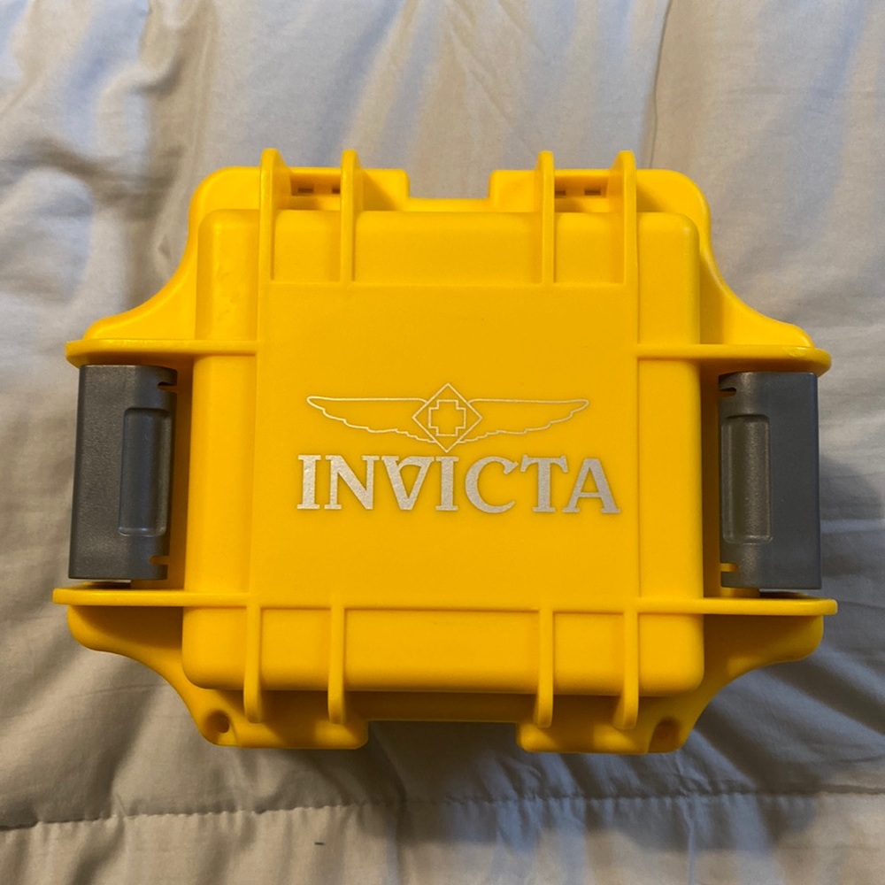 Invicta 1 Slot Dive Impact Case Yellow